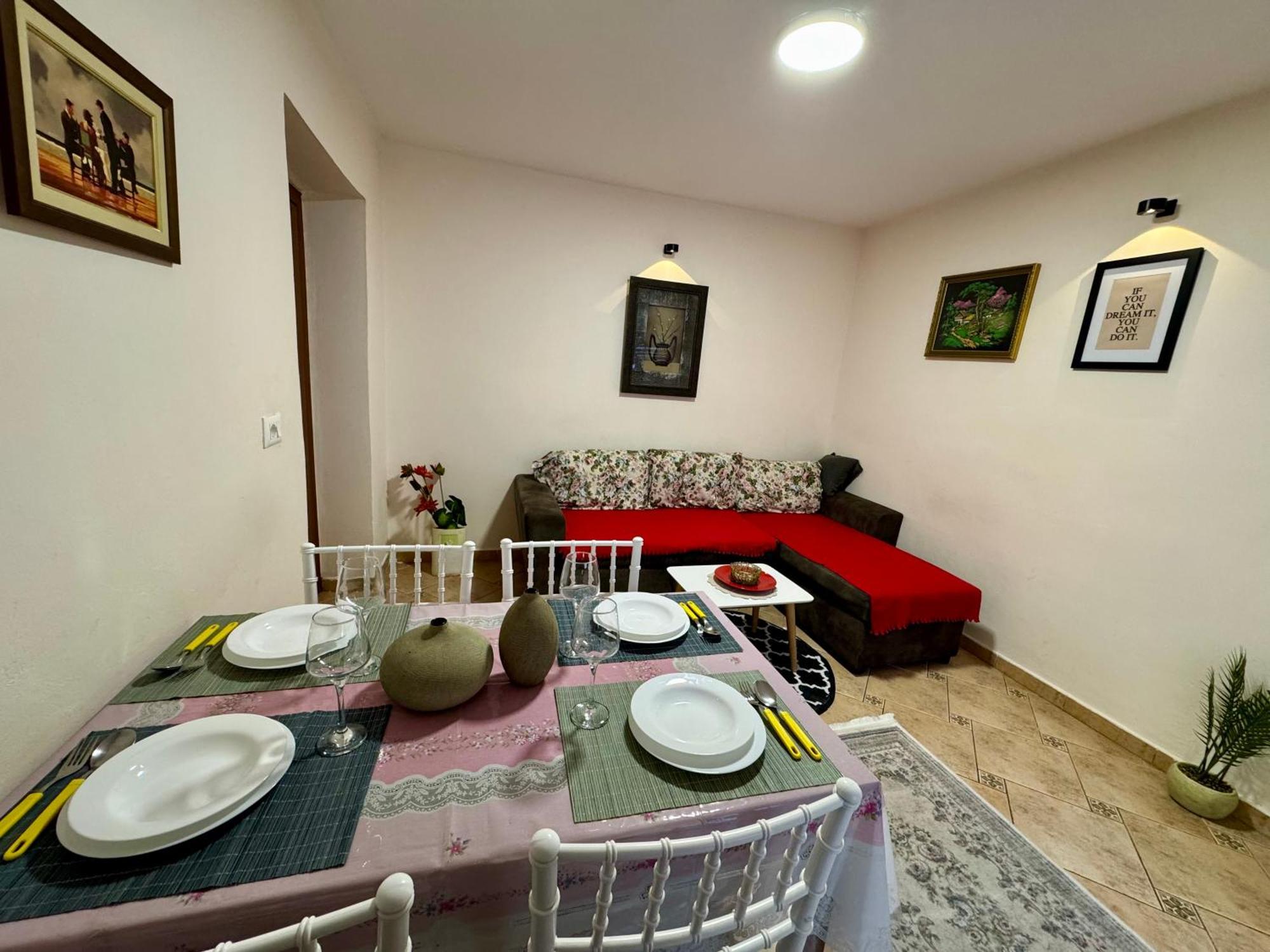 Skerdi's - Center Apartment